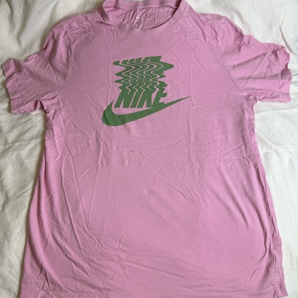 Nike Other - Nike sportswear Pink Oil Slick Men’s short sleeve T-Shirt size Large